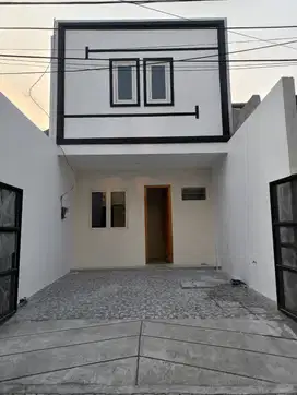 Dijual rumah semolowaru surabaya timur baru gress