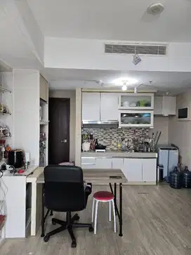 Di Jual cepat unit 2 bedroom kecil Tower 2 URESIDENCE