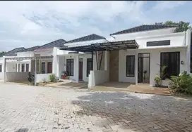 Rumah 7 menit ke RS.Hermina , Mall transmart banyumanik