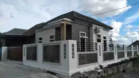 RUMAH LUAS DEKAT RS MANISRENGGO HARGA MURAH