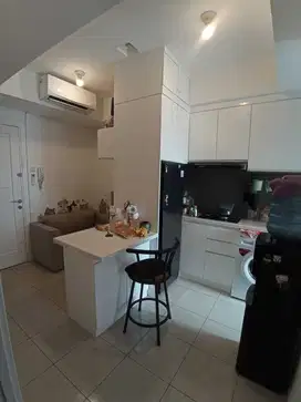 Di sewakan apartemen green lake Sunter tipe 2 bedroom furnish