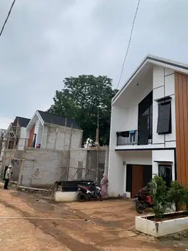 Rumah 2 Lantai Sertipikat Sudah SHM harga Terjangkau