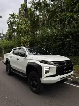( low km ) MITSUBISHI TRITON 2.5 ATHLETE AUTOMATIC