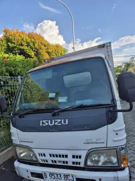 Isuzu elf NHR55 engkel box 4ban