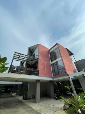 Rumah Asri dan Nyaman Dekat Erwin Gutawa & Anies Baswedan, Lebak Bulus
