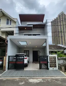 DIJUAL RUMAH TERMURAH HARGA TERJUN BEBASSS PONDOK INDAH JAKSEL