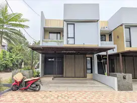 RUMAH 2 LANTAI STRATEGIS GRATIS SEMUA BIAYA