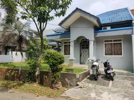 Dijual cepat rumah satu lantai halaman samping luas