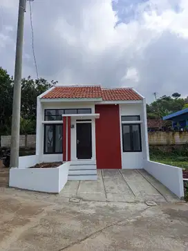 Rumah KPR siap huni dekat Tol Cileunyi Bandung
