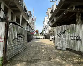 Jual 8 unit town house di tengah kota setia budi,jakarta selatan