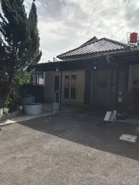 Rumah Siap Huni Dalam Komplek Tenang Cluster di Cigadung Green Land.