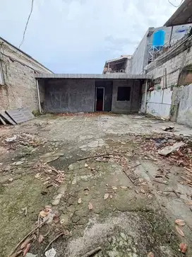 Rumah + Tanah Kresek Raya, Jakarta Barat, 10x20 m², SHM