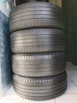 Ban 215 55 R17 Bridgestone Turanza ER33 HRV Camry Accord Inova