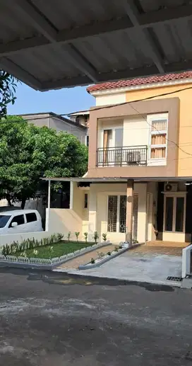 Dijual Cepat Rumah Cluster Dua Lantai Furnished di Dekat Tol Jatiwarna