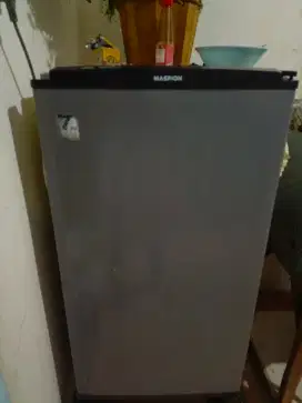 Di jual kulkas merek maspion satu pintu pemakaian pribadi