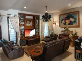 Dijual Rumah besar, nyaman dan siap huni di Puri Bintaro