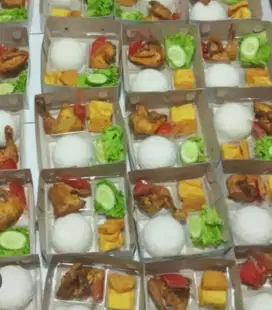 Nasi box Pecel Ayam/Lele