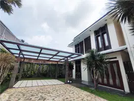 rumah di Ciumbuleuit cidadap Full Furnished kolam renang siap huni