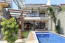 Rumah di Ciumbuleuit furnished ada kolam renang siap huni