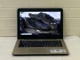 Laptop Asus X455DG   /processor Intel Core AMD A10-8709P Radeon R6