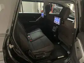 TOYOTA INNOVA ZENIX V MODELISTA HYBRID 2.0  AT 2023 Hitam  B1066HKW