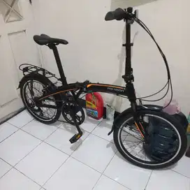 Sepeda lipat polygon urbano