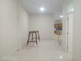 A322 Jual Rumah BU Dibawah NJOP di Komplek Taman Semanan Indah