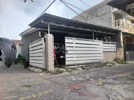 Di Jual Rumah Pojok Hook Siap Huni Lokasi Manukan Atas Sby Barat