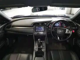 HONDA CIVIC TURBO E HB 1.5  AT 2019 Hitam  B2970TYY