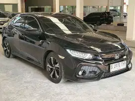 HONDA CIVIC TURBO E HB 1.5  AT 2019 Hitam  B2970TYY