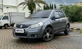 TDP 4,JT Suzuki SX4 1.5 X-Over Bensin-MT Abu 2008