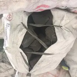Arang kayu keras