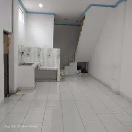 Dijual rumah Minimalis Siap Huni di Jembatan 5 Tambora Jakarta Barat