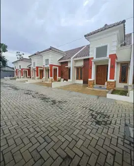 Rumah siap huni DP 0% lokasi 10 menit ke stasiun depok