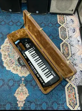 Roland lucina AX-09