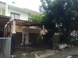 Di jual cepat rumah dalam perumahan elite Puri Cinere-Depok