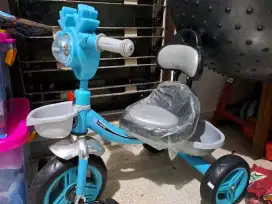 Sepeda roda tiga
