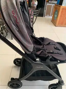 Stroller nuna Trivv