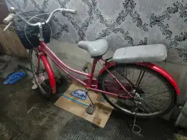 SEPEDA KERANJANG UNITED