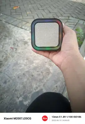 Speaker bluetooth