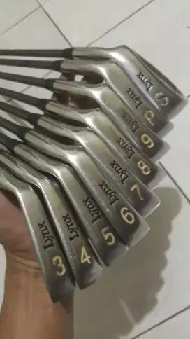 Jual stikgolf fiber ada 14batang merk link masih bagus