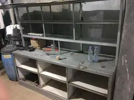 Etalase kaca bekas