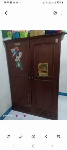 Lemari kayu kondisi seperti gambar