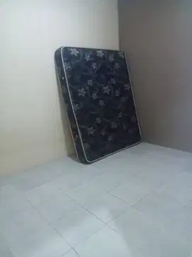 Disewakan Rumah di Pusat Kota Gresik Lokasi Strategis