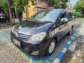 TOYOTA INNOVA 2.0 G BENSIN MANUAL THUN 2010 SURABAYA