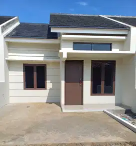 Rumah ready stok cash dan KPR dekat ke transportasi umum
