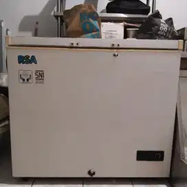 FRISER MERK RSA, MODEL CF 220, UKURAN 220 Ltr