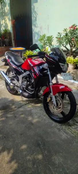 Ninja R 2012 asli merah