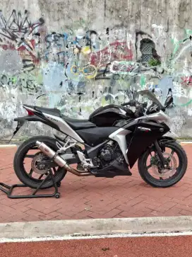 HONDA CBR250R CBU 2011