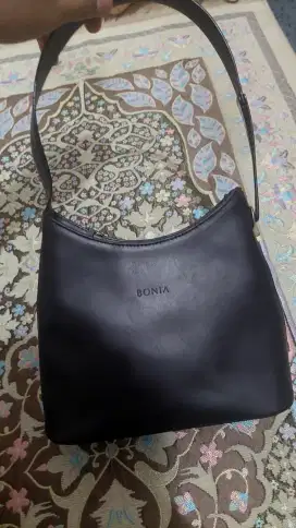 Tas pesta merk bonia